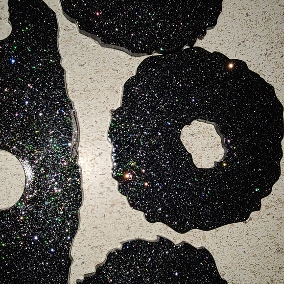 Wine bottle glass holder - Picture 6 of 6